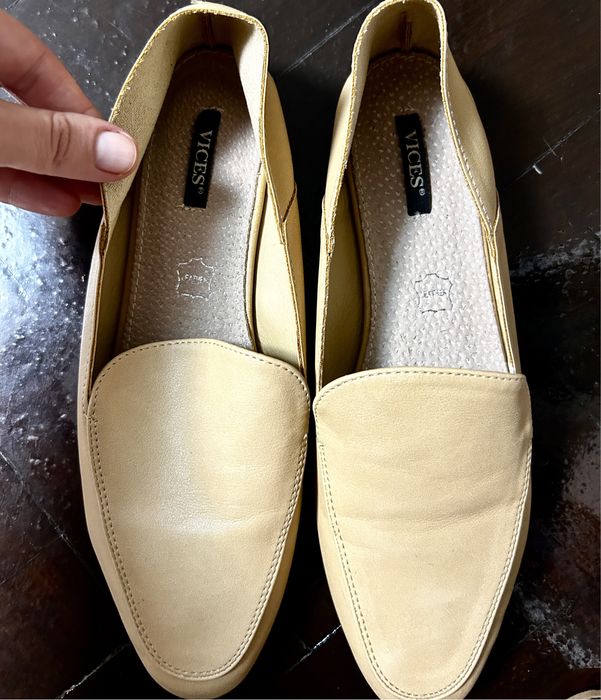 Туфлі, мокасини, балетки