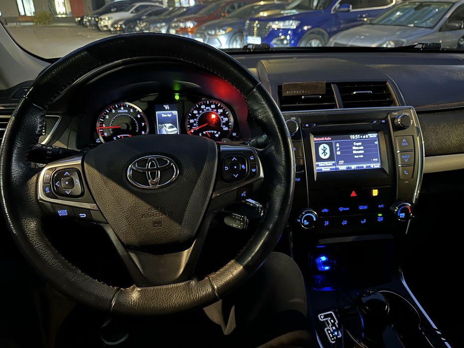 Toyota camry 55 2017