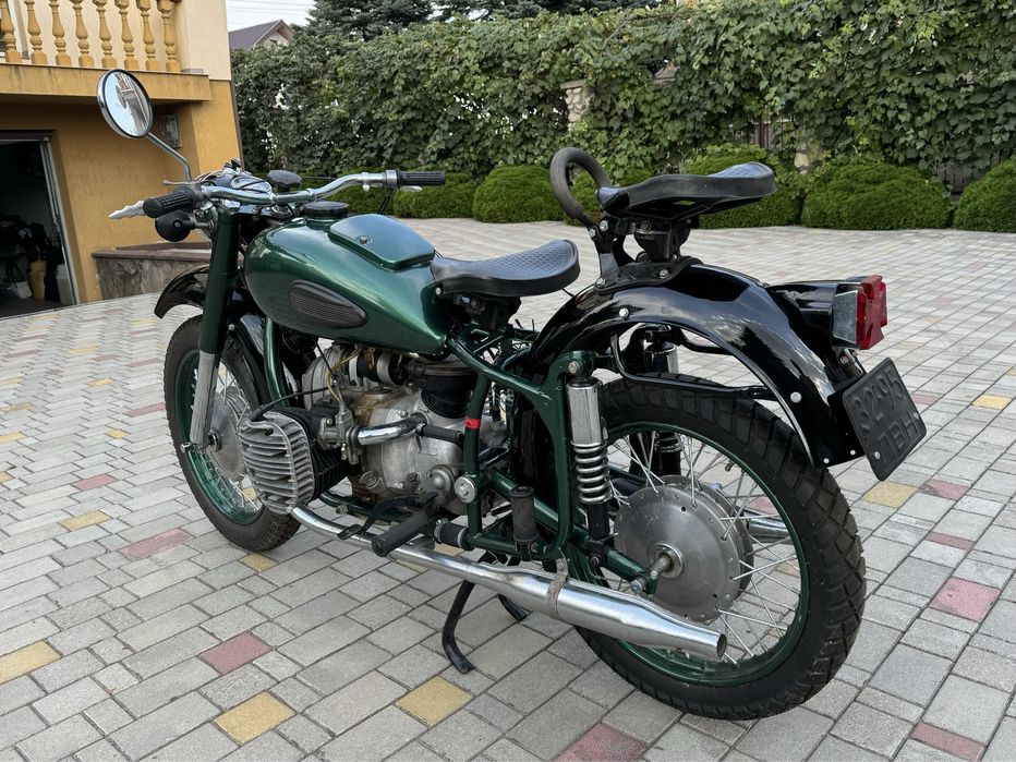 К 750 ретро Дніпро