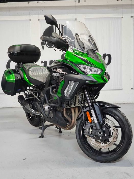 Продаємо Kawasaki Versys1000SE, дорожньо-туристичний мотоцикл.