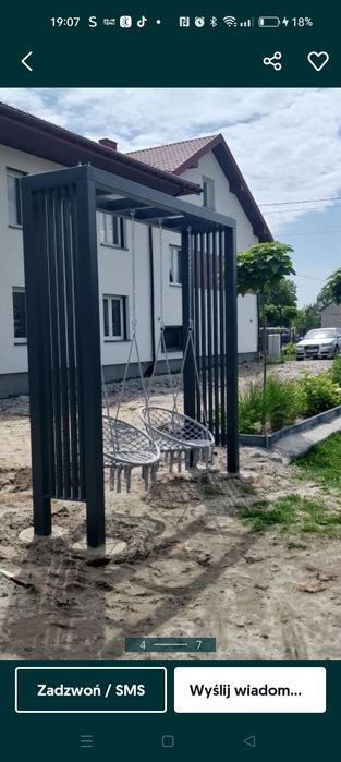 Nowoczesna metalowa huśtawka ogrodowa