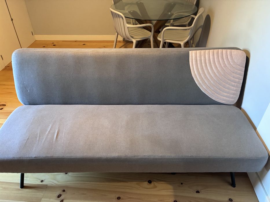 Sofá-cama cinza moderno em excelente estado – 190x110 cm