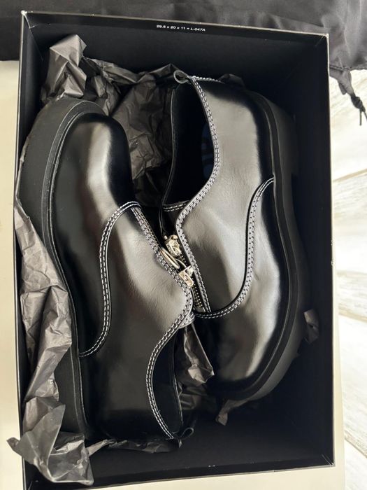 Sapatos Cop Copine pretos em pele com fecho – Novos – 36