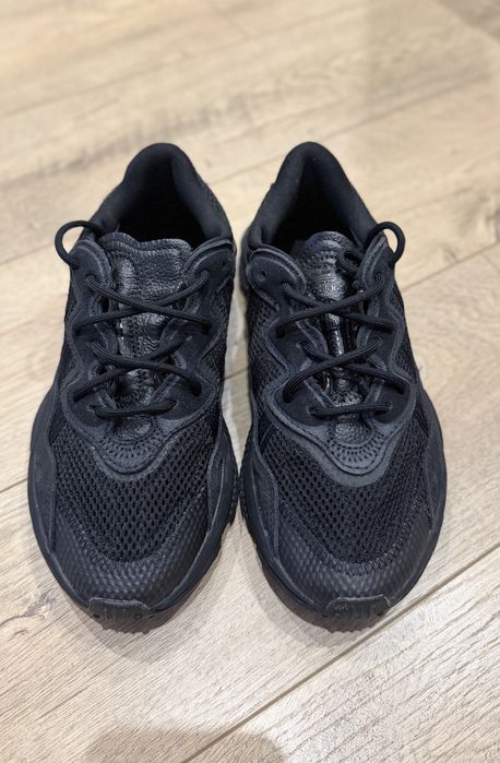 Adidas OZWEEGO жіночі