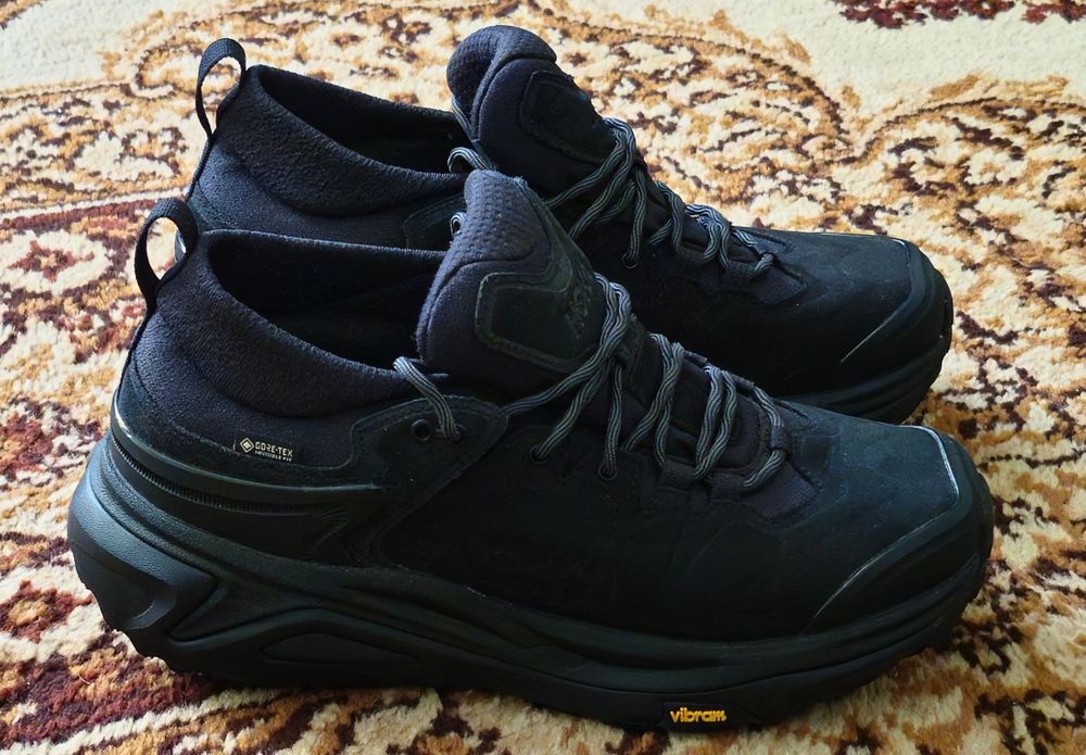 "HOKA" Kaha 3 Low GTX. ORIGINAL 100%.