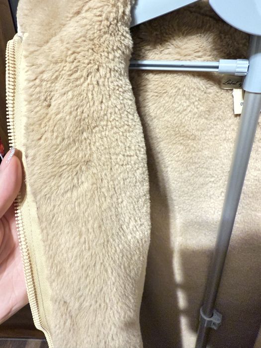 Продам женскую куртку