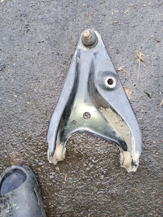 Ричагі дачия лорган передні