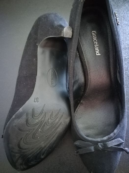 Buty czarne, materiałowe