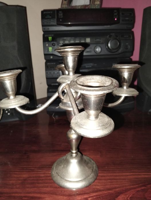 Terrina Antiga com Prato Base em Estanho / Casquinha com 2 Castiçais de 5 Velas