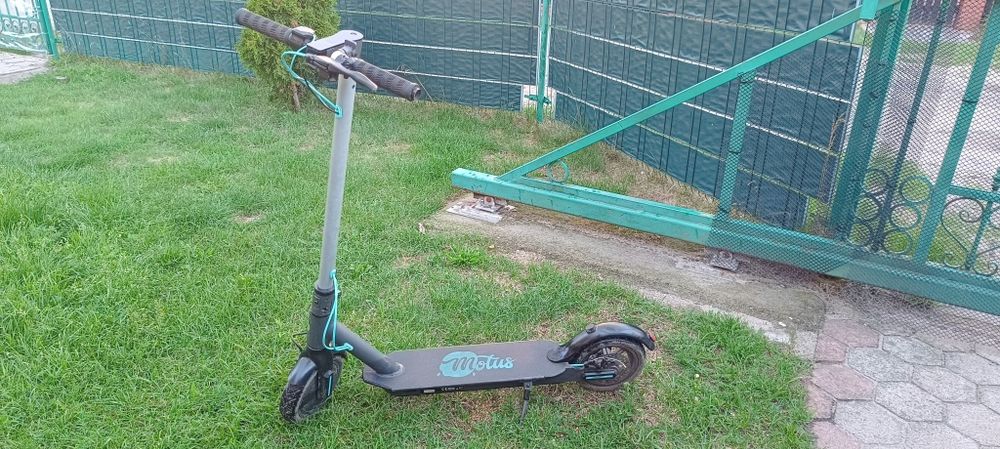 Sprzedam hulajnogę elektryczna motus