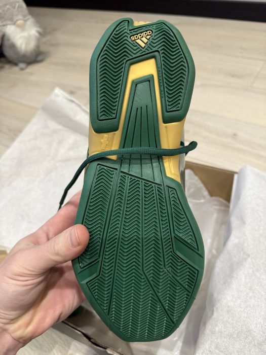 Баскетбольні кросівки Adidas T-Mac 2.0 Restomod SVSM