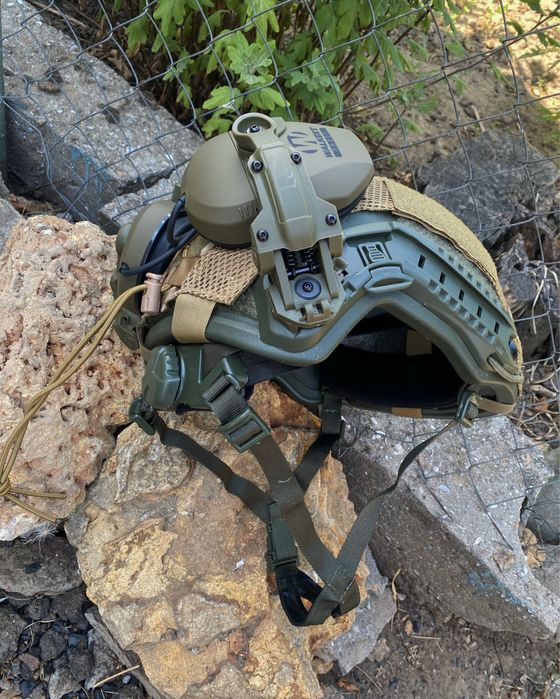 Шолом комплект тактичні навушники Fast IIIA