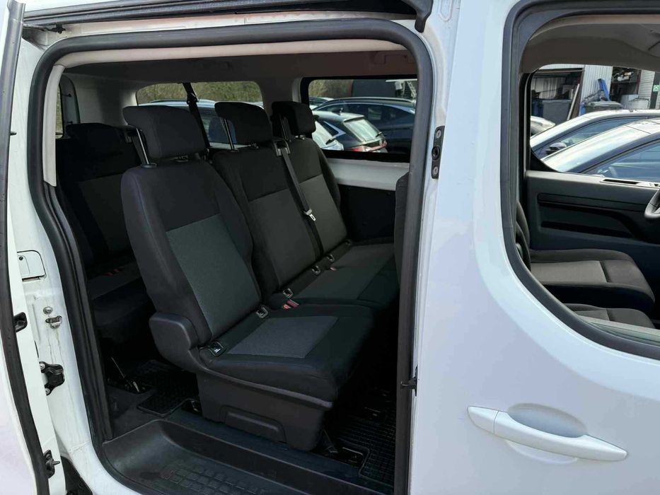 Wynajem, wynajmę busa, bus, busy 9 osobowy Opel Vivaro