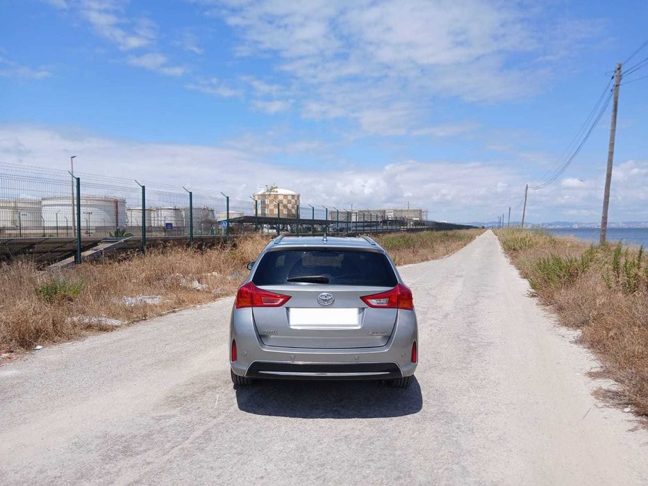 Toyota Auris Touring Sports