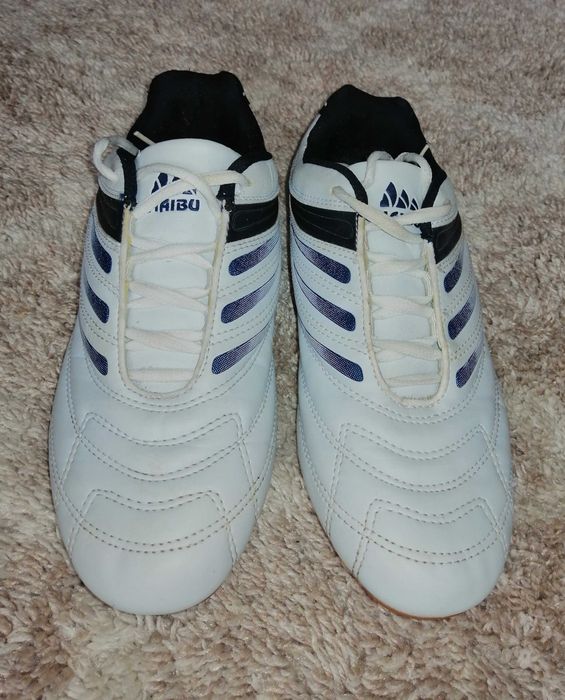 Buty sportowe marki Maibu rozm 41