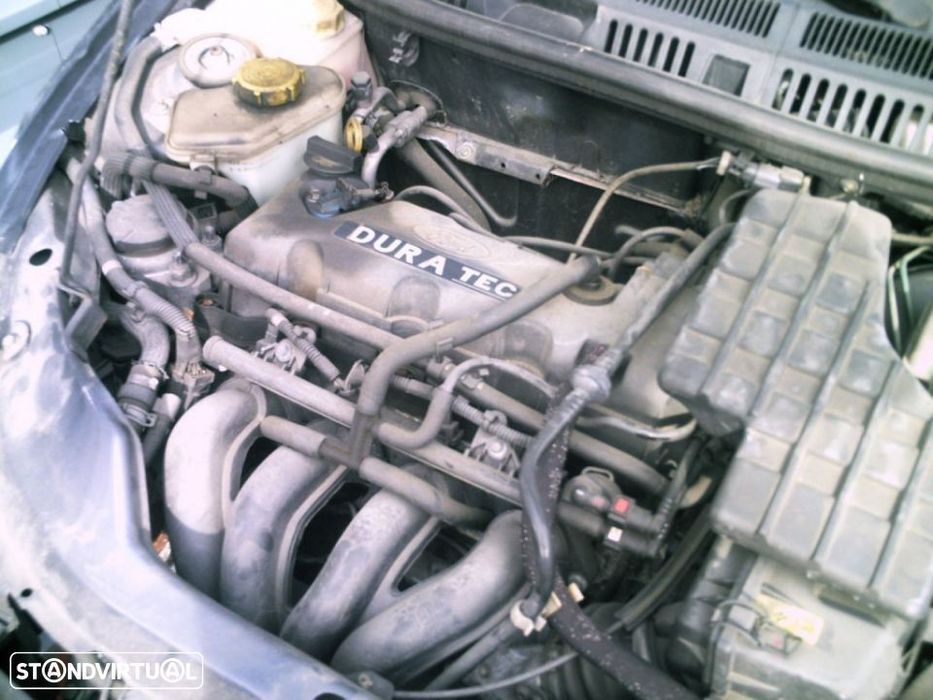 Ford KA Streetka cabrio 1.6 de 2004 para peças