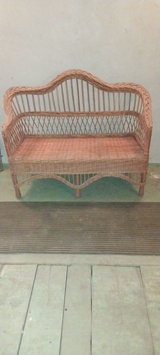 Садовая скамейка