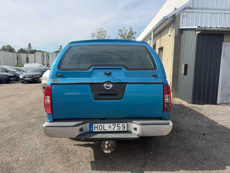Nissan navara 4*4
