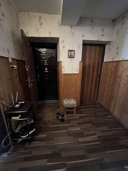 Продаж 2 кімн квартира  60 м2Світло не вимикають, газове опал