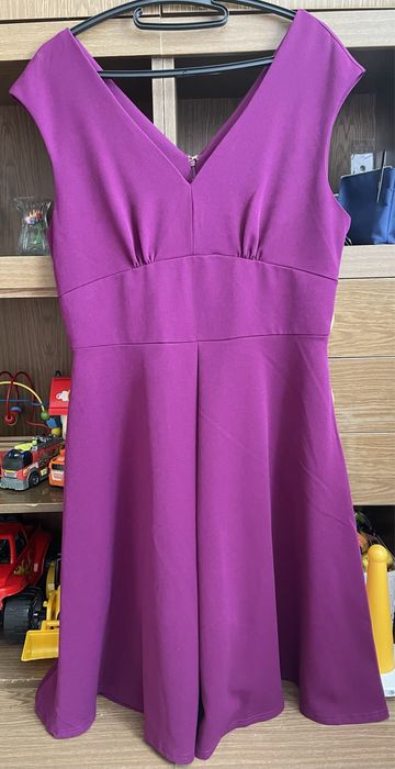 Класичка сукня Jolie Moi