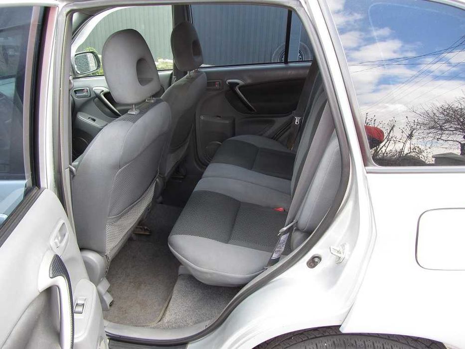 Toyota RAV4 2002 II покоління 2.0i MT (150 к.с.) 4WD
