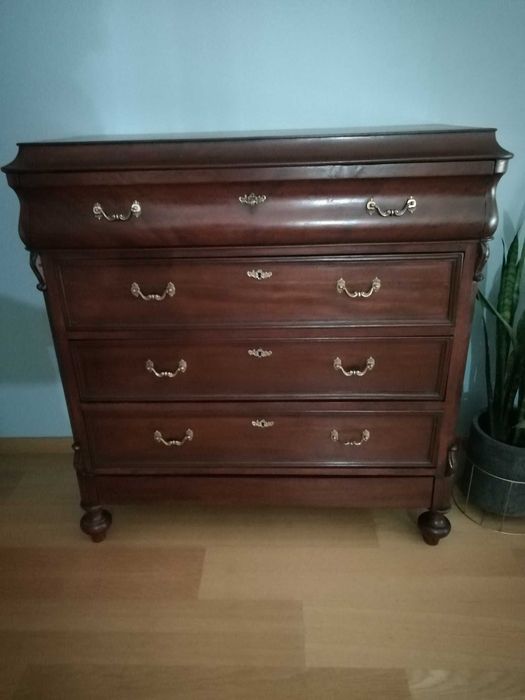 cómoda romântica sec 19 restaurada