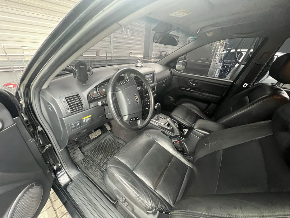 Продам Kia Sorento ресталинг