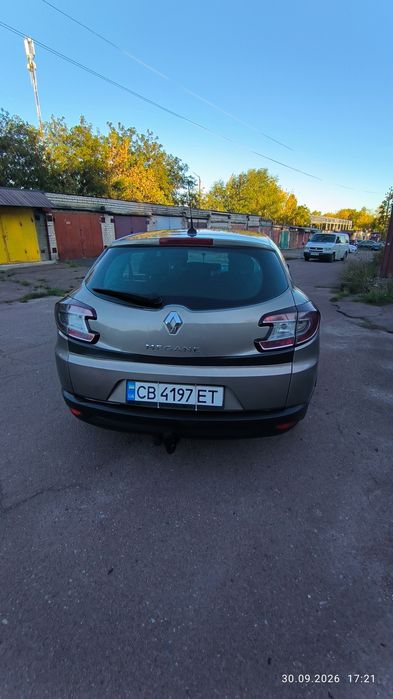 Продам renault megane 2009 года 1.5 дизель