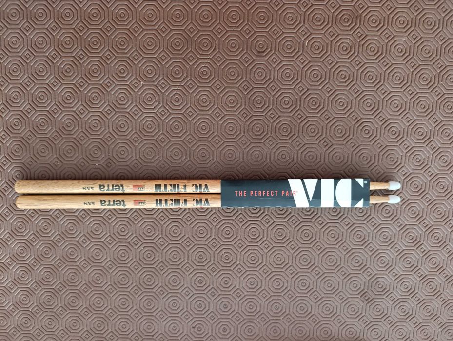 Vic Firth 5AN Terra Series baquetas