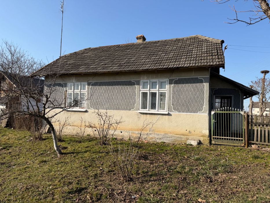 Продаж цегляного будинку неподалік міста Стрий (14км).