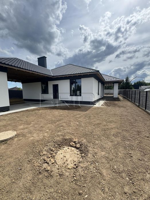 Продаж будинок Малютянка 161м 1-поверховий 9 соток
