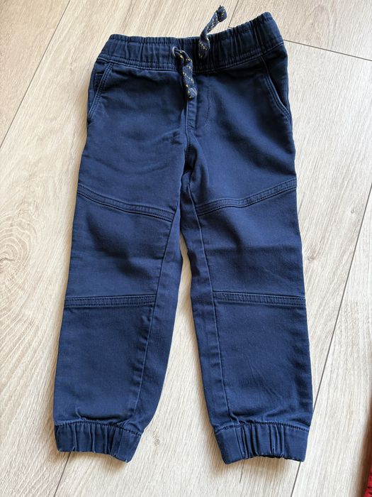 Paka ubrań dla chłopca 98/104