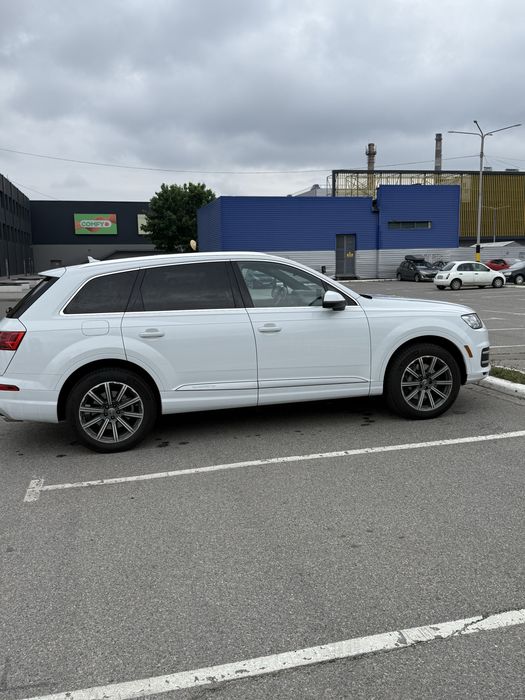 Audi Q7 premium plus