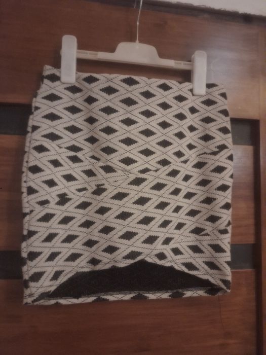Spódniczka Primark rozm.M,stan bardzo dobry.