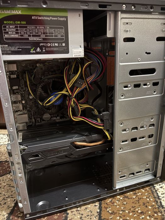 Домашній/ігровий ПК: i3-7100 / GTX 1050 2GB / 8GB DDR4 / HDD 1TB / 500W + монітор