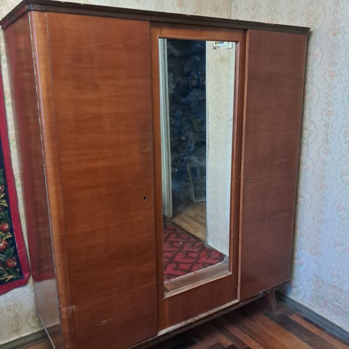 Отдам шкаф за 100грн.