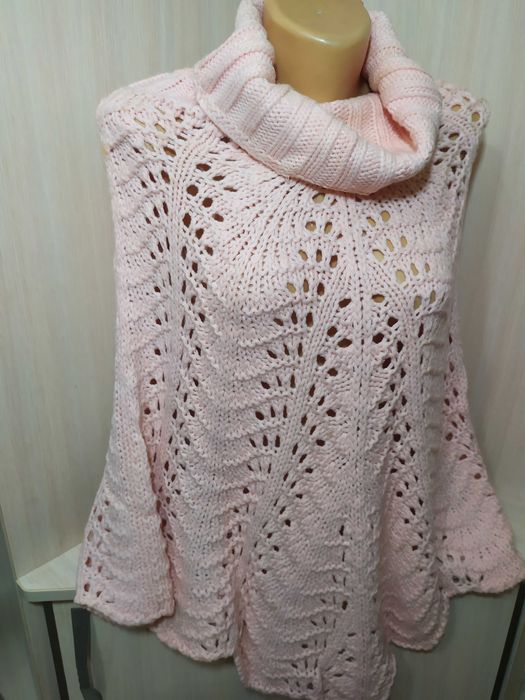 Шарф в'язаний жіночий