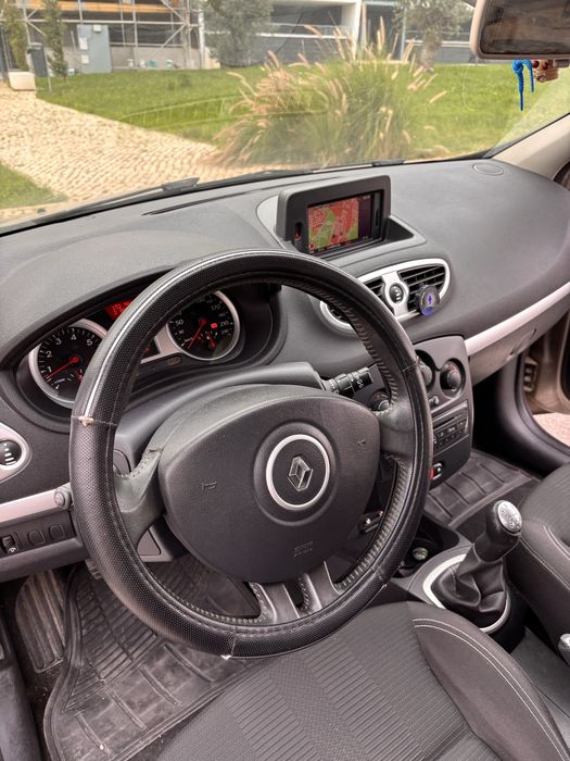 Renault clio 1.2 de 100 cvs