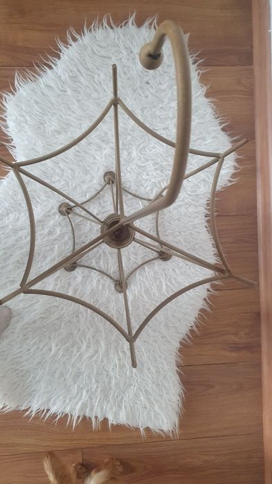 Parasolnik metalowy, pojemnik na parasole ażurowy design