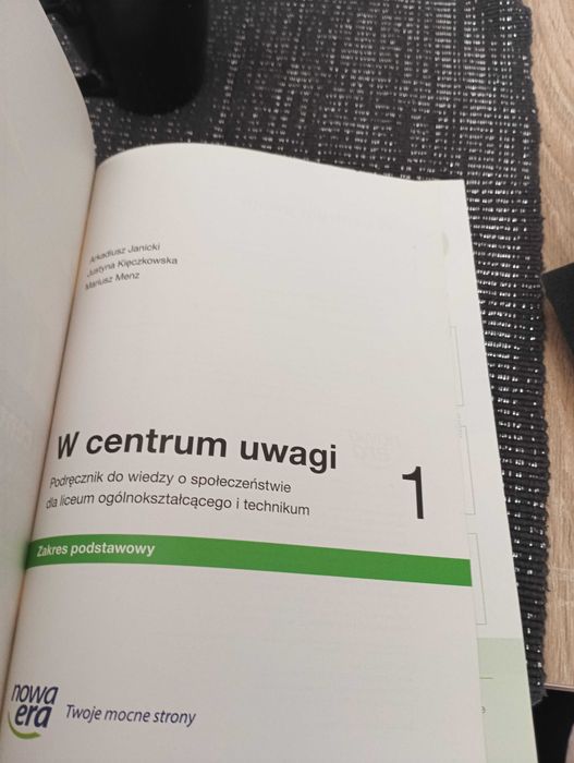 W centrum uwagi 1