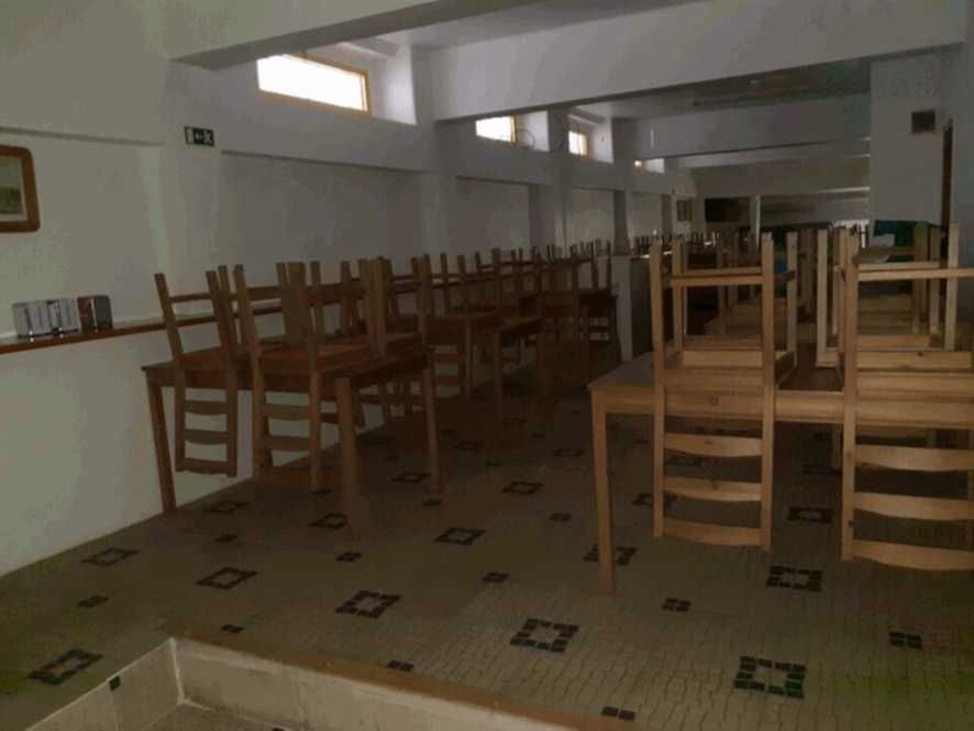 Arrenda-se Café Amarelinho – Totalmente Equipado | Pontinha | Em Frente à Escola Braancamp Freire