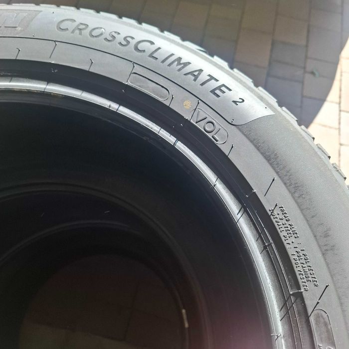 Opony Michelin Crossclimate 235/55 R19