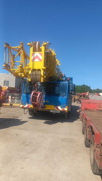 Автомобильный кран 220 тонн. TADANO ATF220G-5