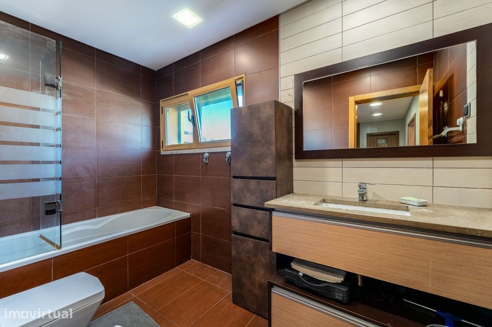 Apartamento T2 Duplex, S. Pedro da Cadeira