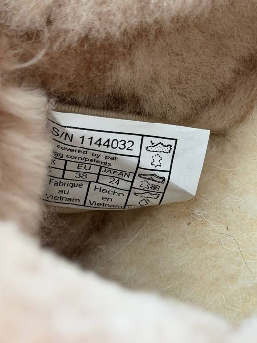 Зимові уггі UGG Lowmel Sneaker