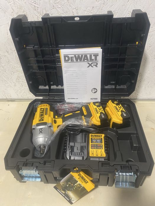 Акумуляторний ударний гайковерт DeWALT DCF900P2T 18V XR Li-lon