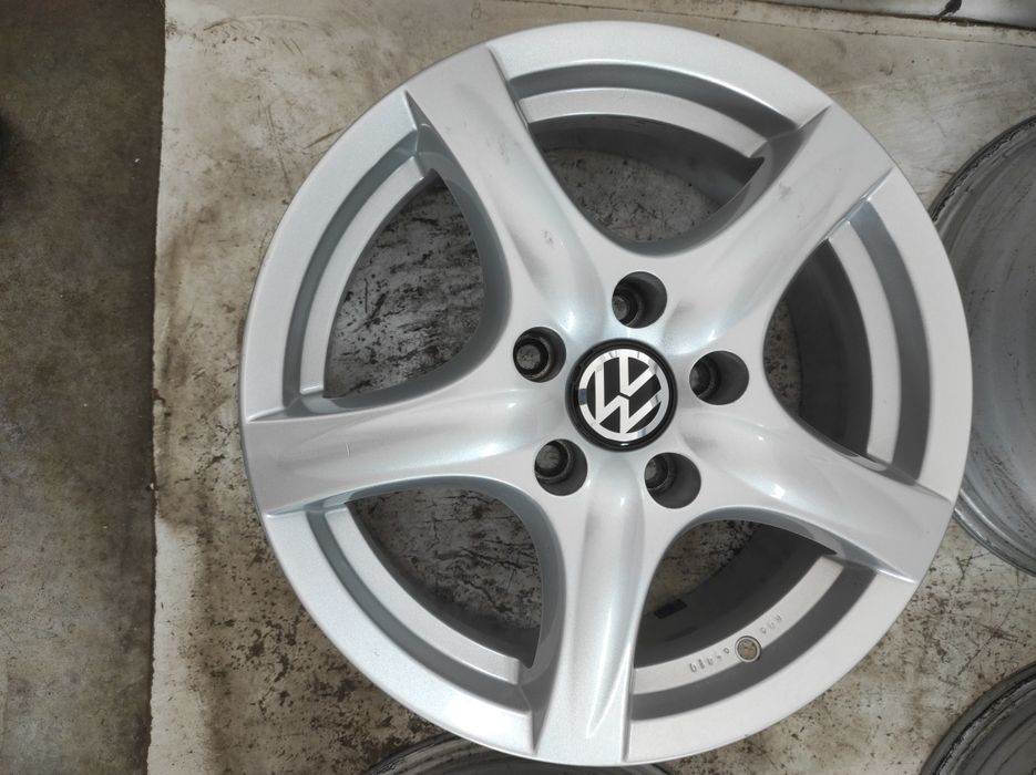 492 Felgi aluminiowe VW VOLKSWAGEN R 16 5x112 Bardzo Ładne