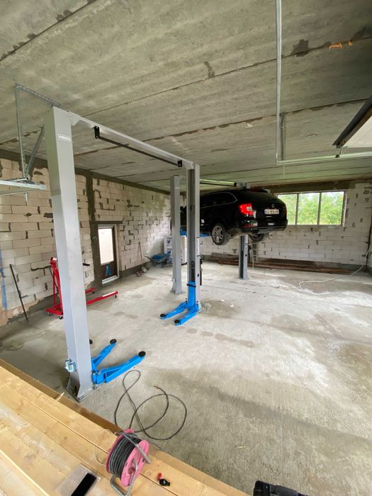 Підйомник двостоїчний 4 т .Акція!!