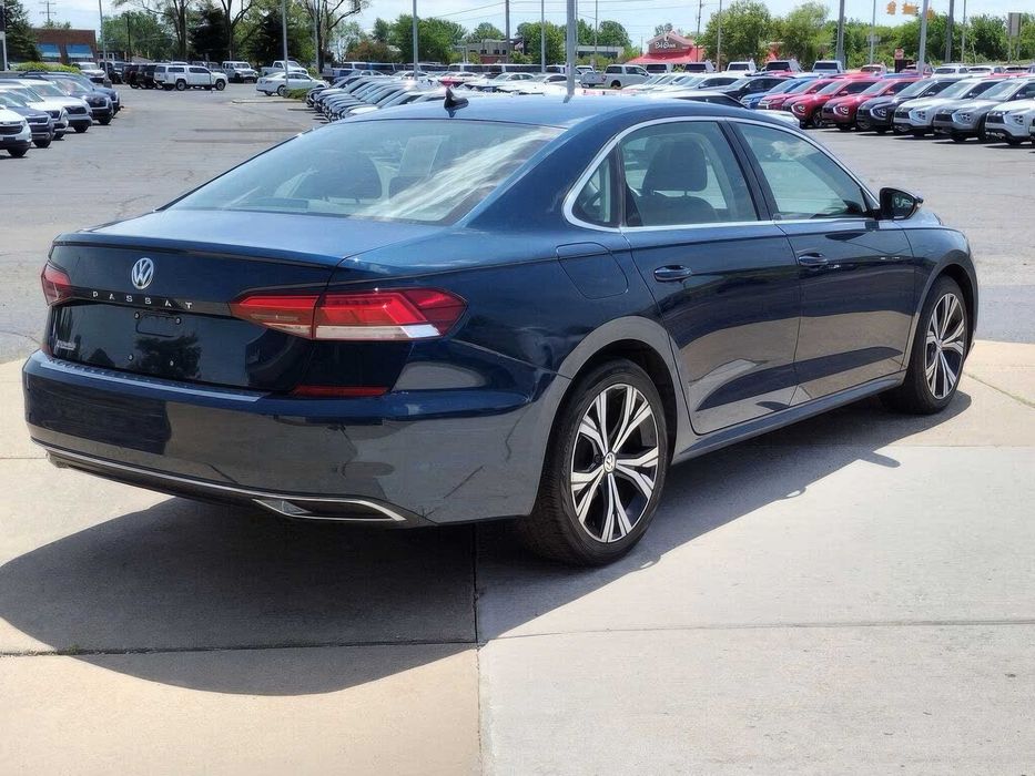 Volkswagen Passat      2022