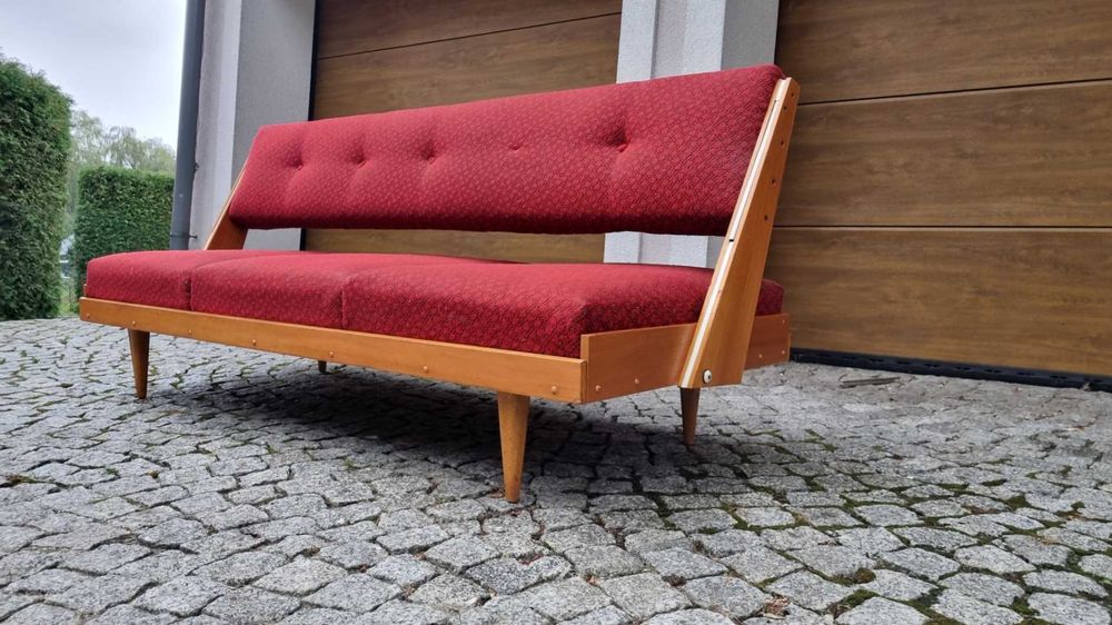Sofa Mid Century design Czechosłowacja lata 60 rozkładana